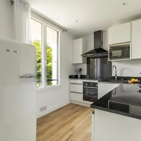 Apartment Helder Bagheera - 2 Bedrooms - High Speed Internet - Optional Parking *