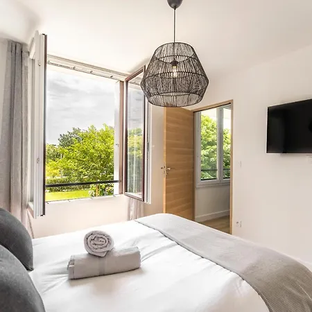 Helder Bagheera - 2 Bedrooms - High Speed Internet - Optional Parking