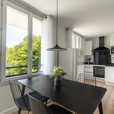 Helder Bagheera - 2 Bedrooms - High Speed Internet - Optional Parking
